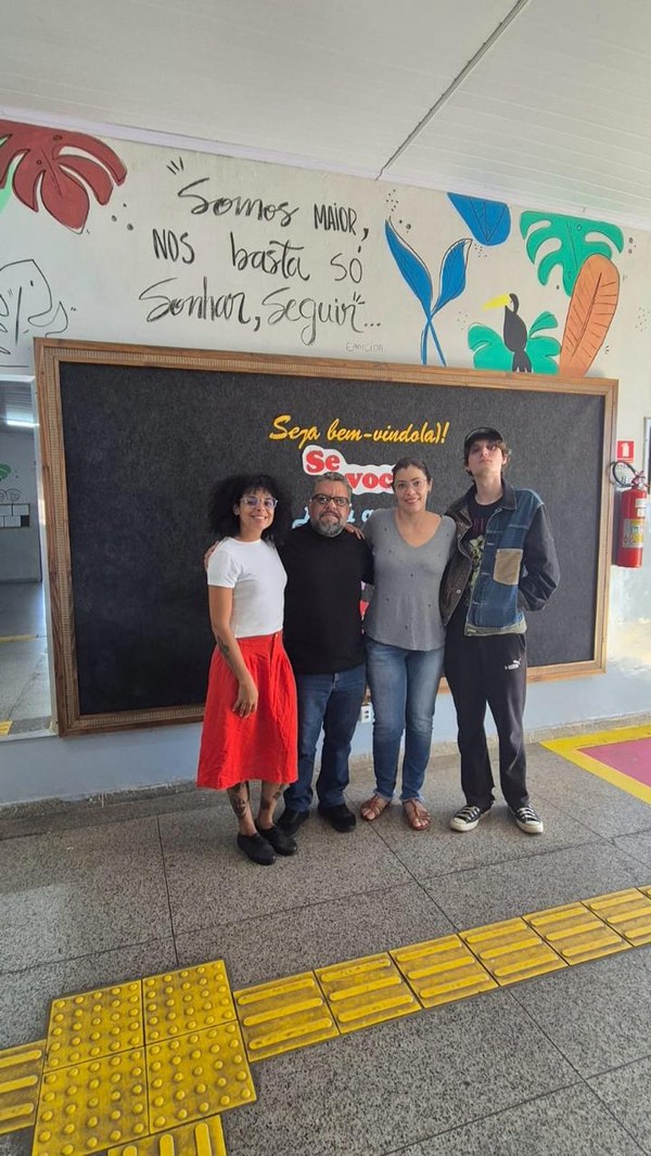 21 Visita no colegio dona Iaya.jpeg