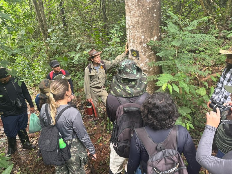 Estudantes de Ciências Biológicas participam de expedição e acompanham o dia-a-dia de profissionais em unidade de conservação