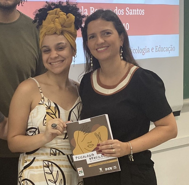 Professora e egressa de Psicologia são selecionadas em premiação nacional de Conselho Federal