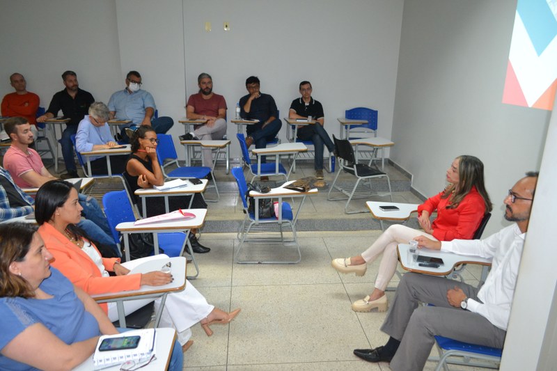 Reitoria realiza reunião para explanar situação financeira da UFCAT após reprogramação orçamentária