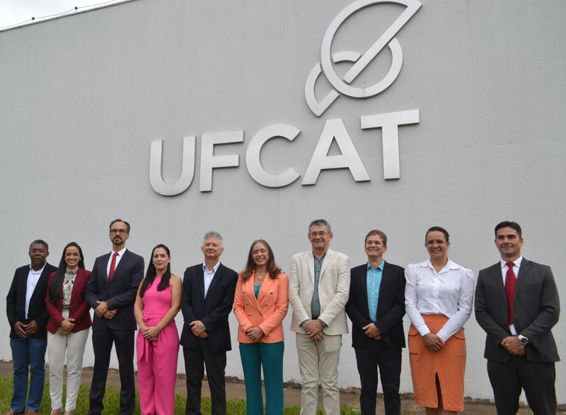 Roselma Lucchese assume reitoria da UFCAT e nomeia vice-reitor e pró-reitores