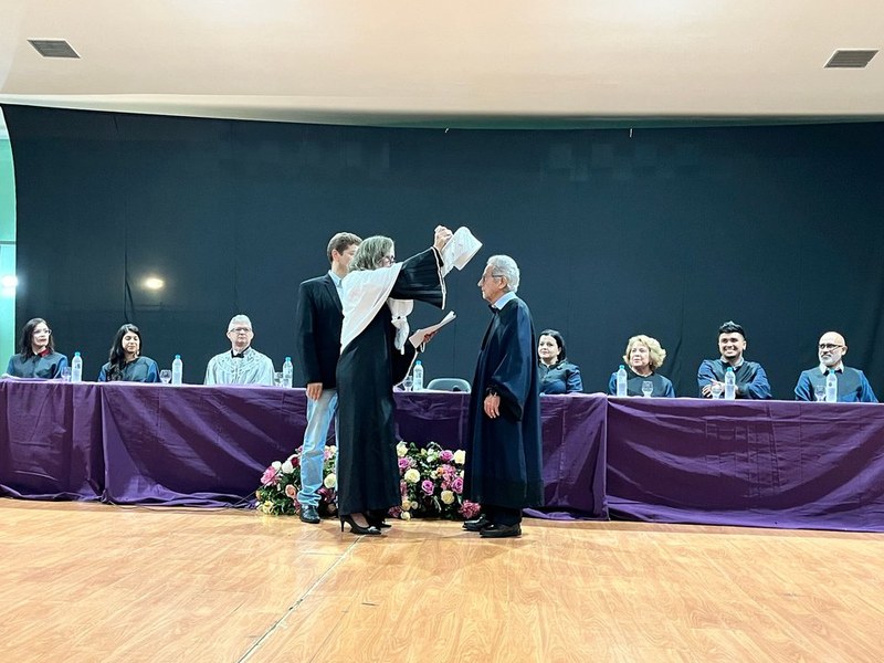 UFCAT concede título de doutor honoris causa ao professor Dermeval Saviani